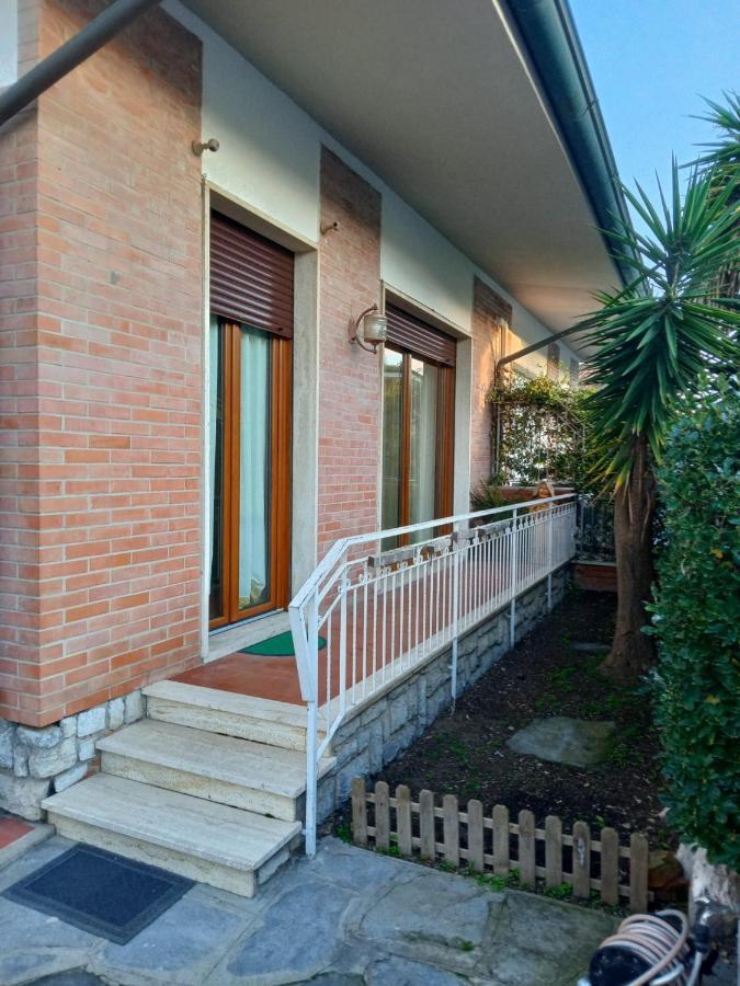 Vacanze A Viareggio Exterior photo